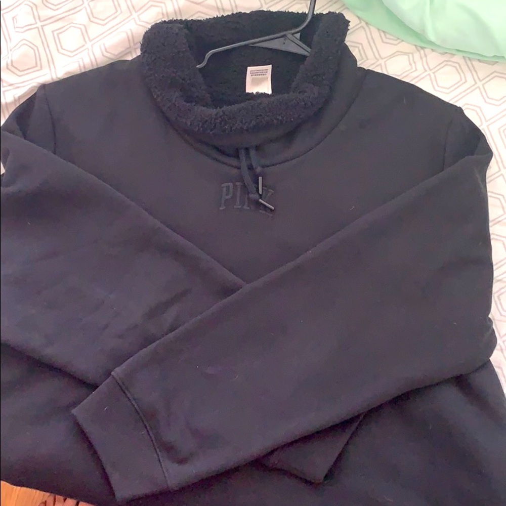 Victoria’s Secret PINK Sherpa lines cowl neck